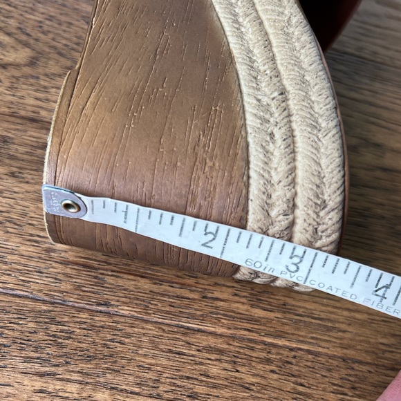 Le Chateau Genuine Leather Platform Wedge Espadrilles Mules Shoe - Picture 9 of 11